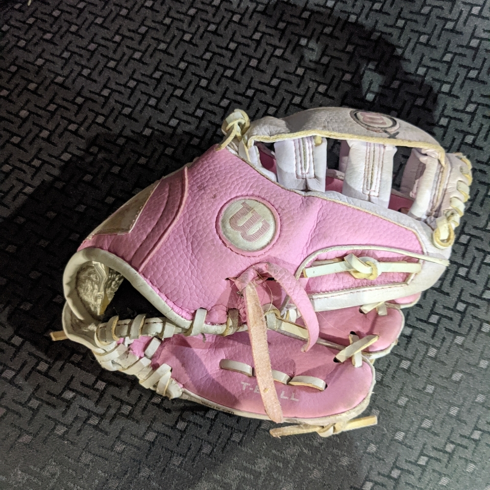 small girls base ball glove